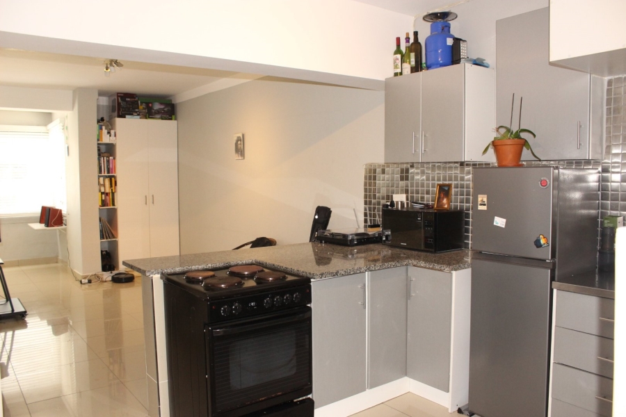 To Let 1 Bedroom Property for Rent in Three Anchor Bay Western Cape